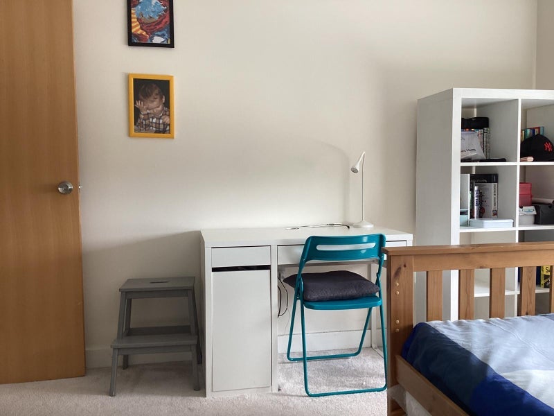 Room Watson Place in Greater London