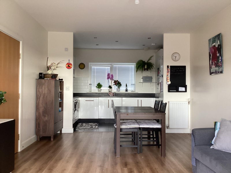 Room Watson Place in Greater London