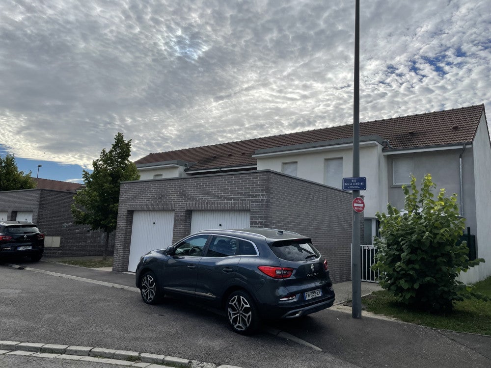 House Rue Roland Lemoine in Troyes