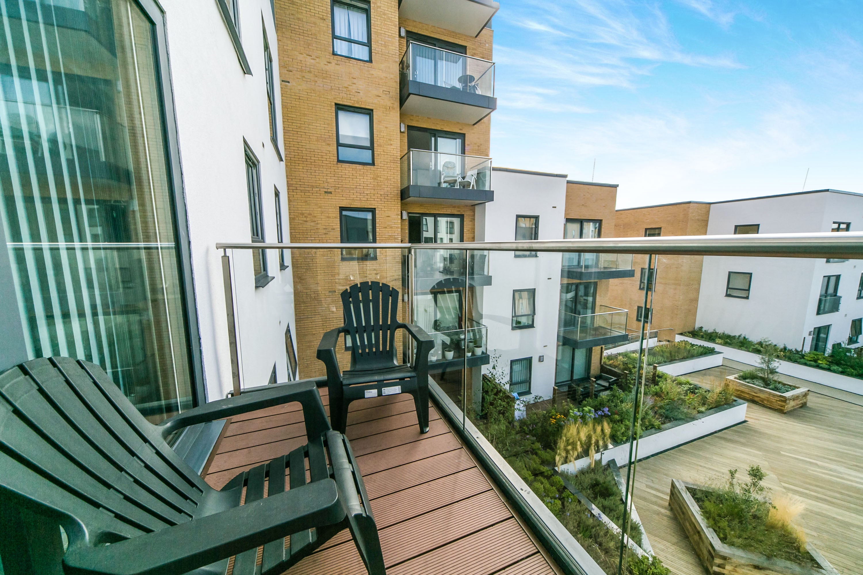 Flat Padworth Avenue in Reading