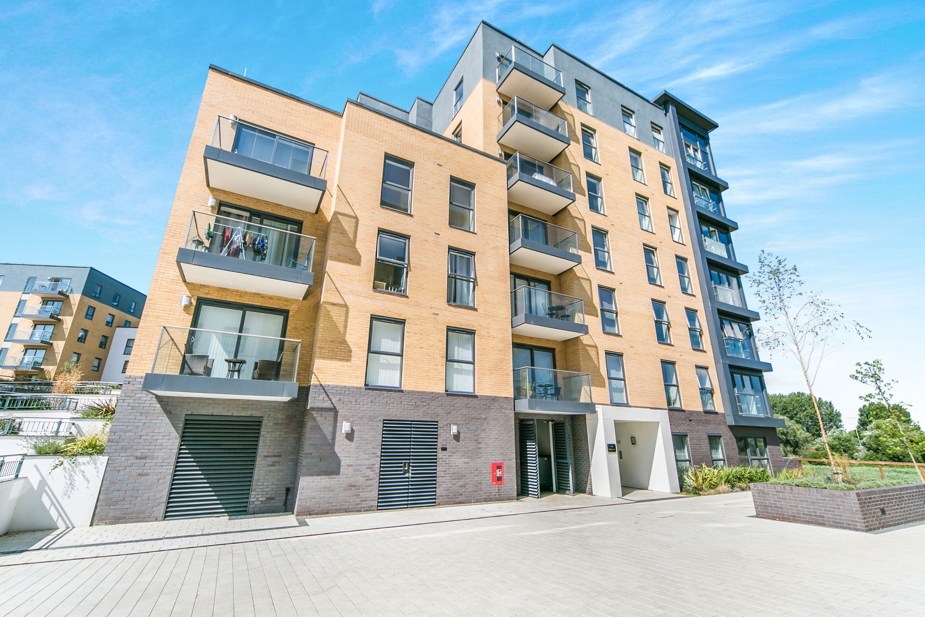 Flat Padworth Avenue in Reading