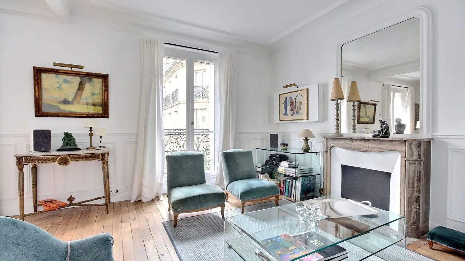 Flat Rue Chevert in Paris