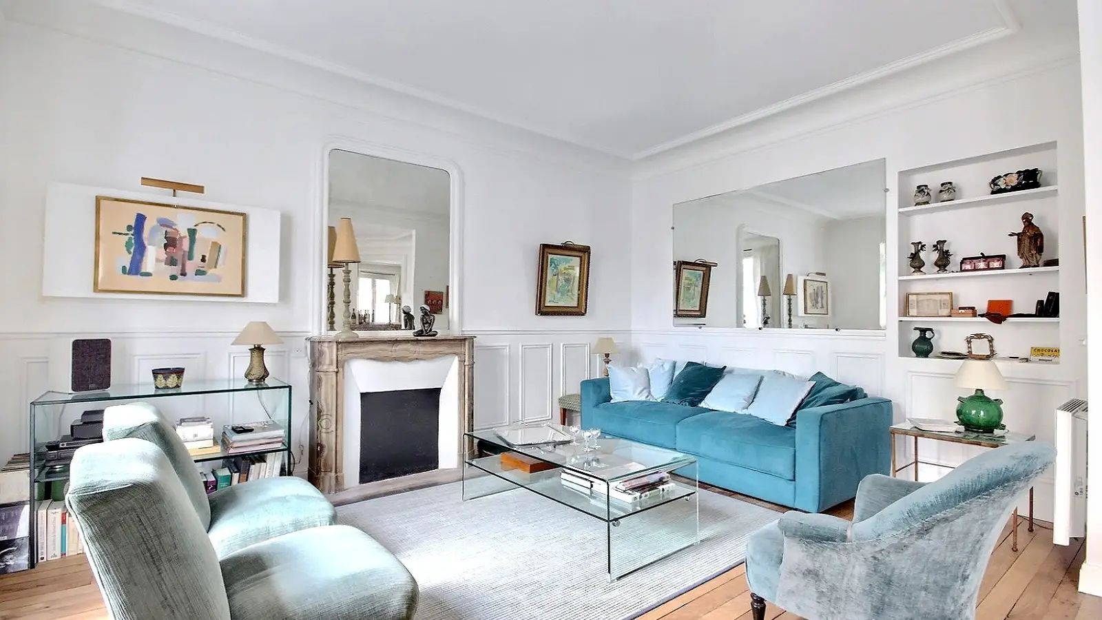 Flat Rue Chevert in Paris