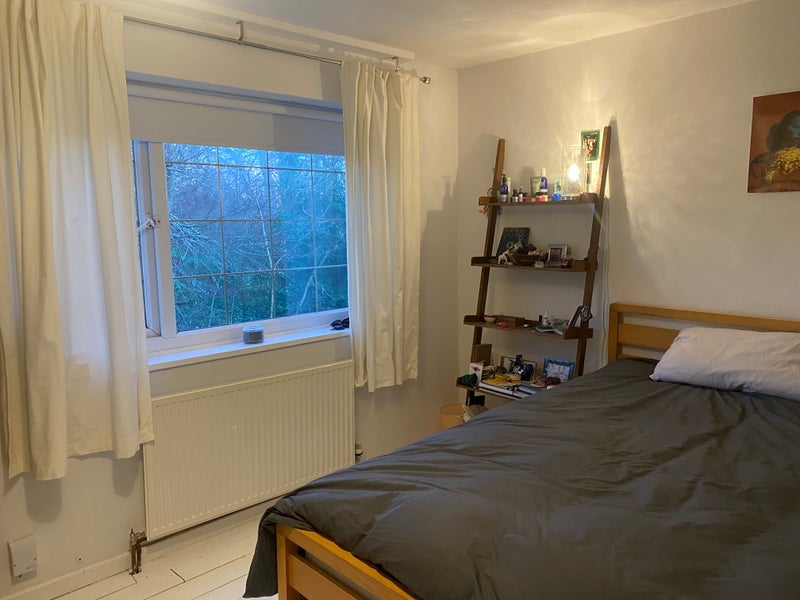 Room The Carriage Drive in Leeds