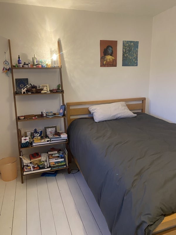 Room The Carriage Drive in Leeds