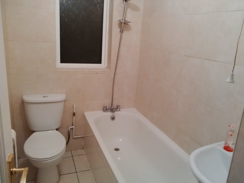 Room Fenman Court in Greater London