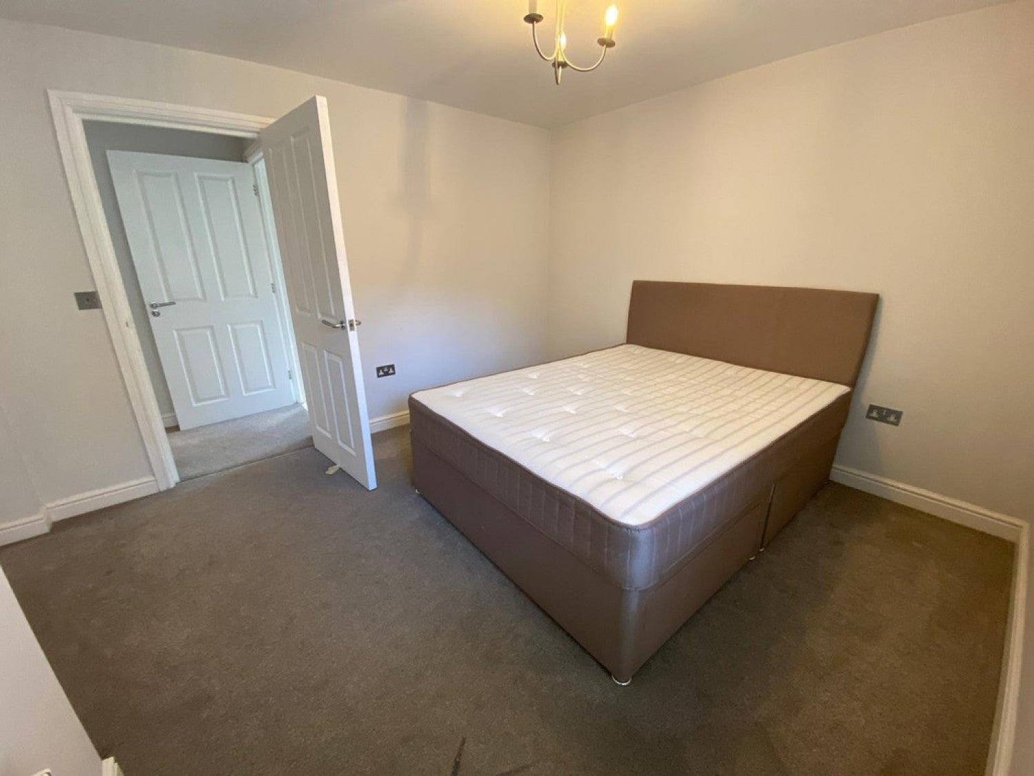 Flat Swan Street in Royal Leamington Spa