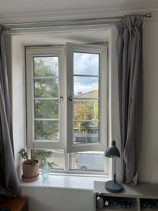Room White Post Lane in Greater London
