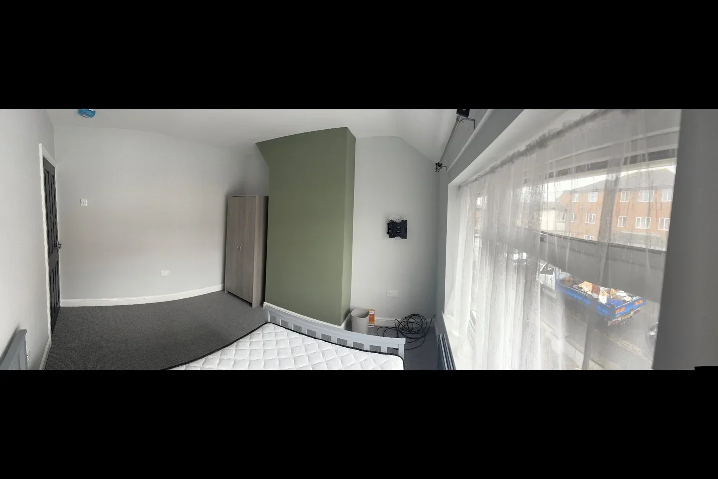 Room Rose Street in Swindon