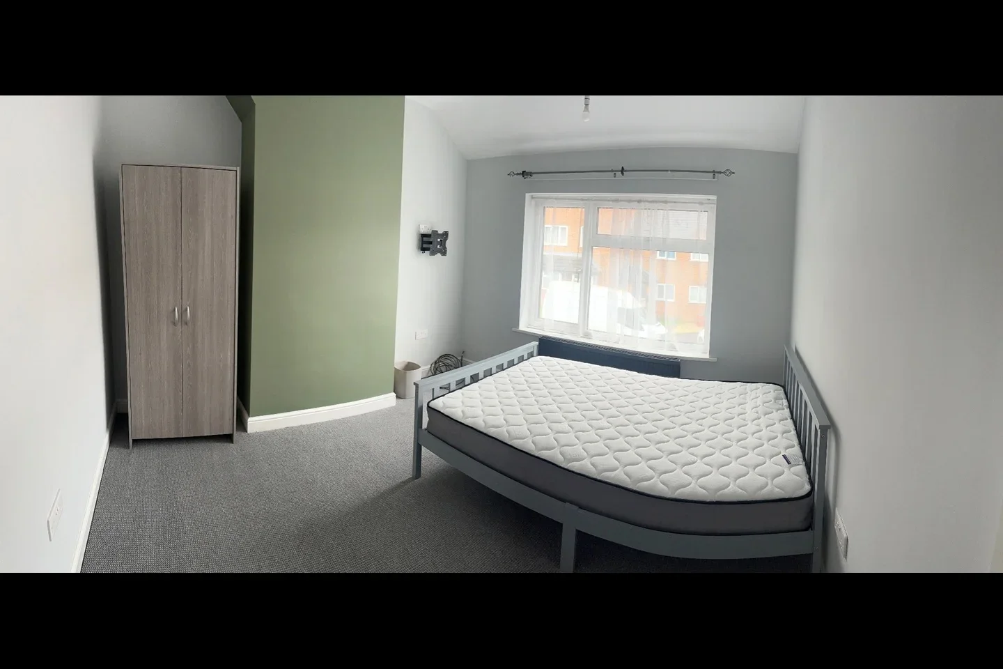 Room Rose Street in Swindon
