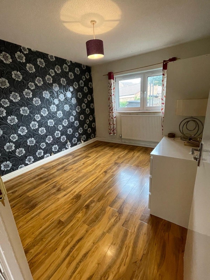 Flat Cavalier Close in Greater London
