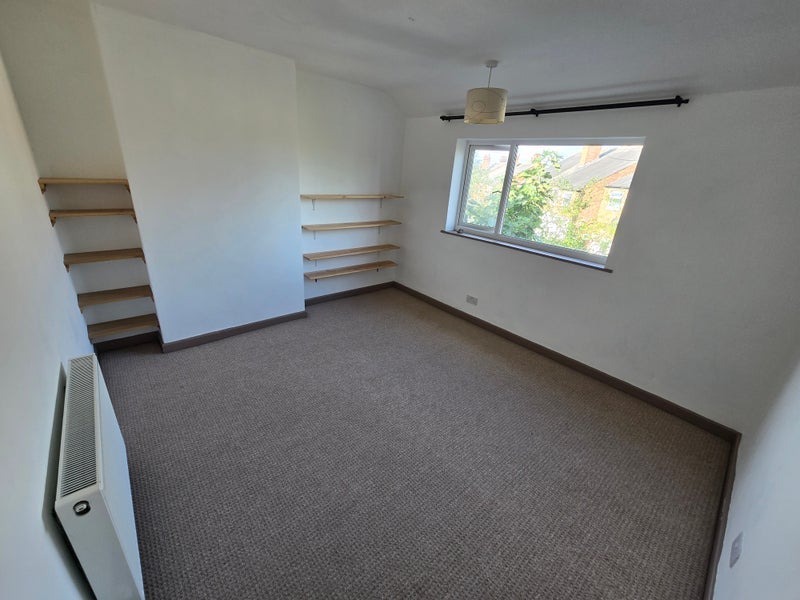 House Caythorpe Rise in Nottingham