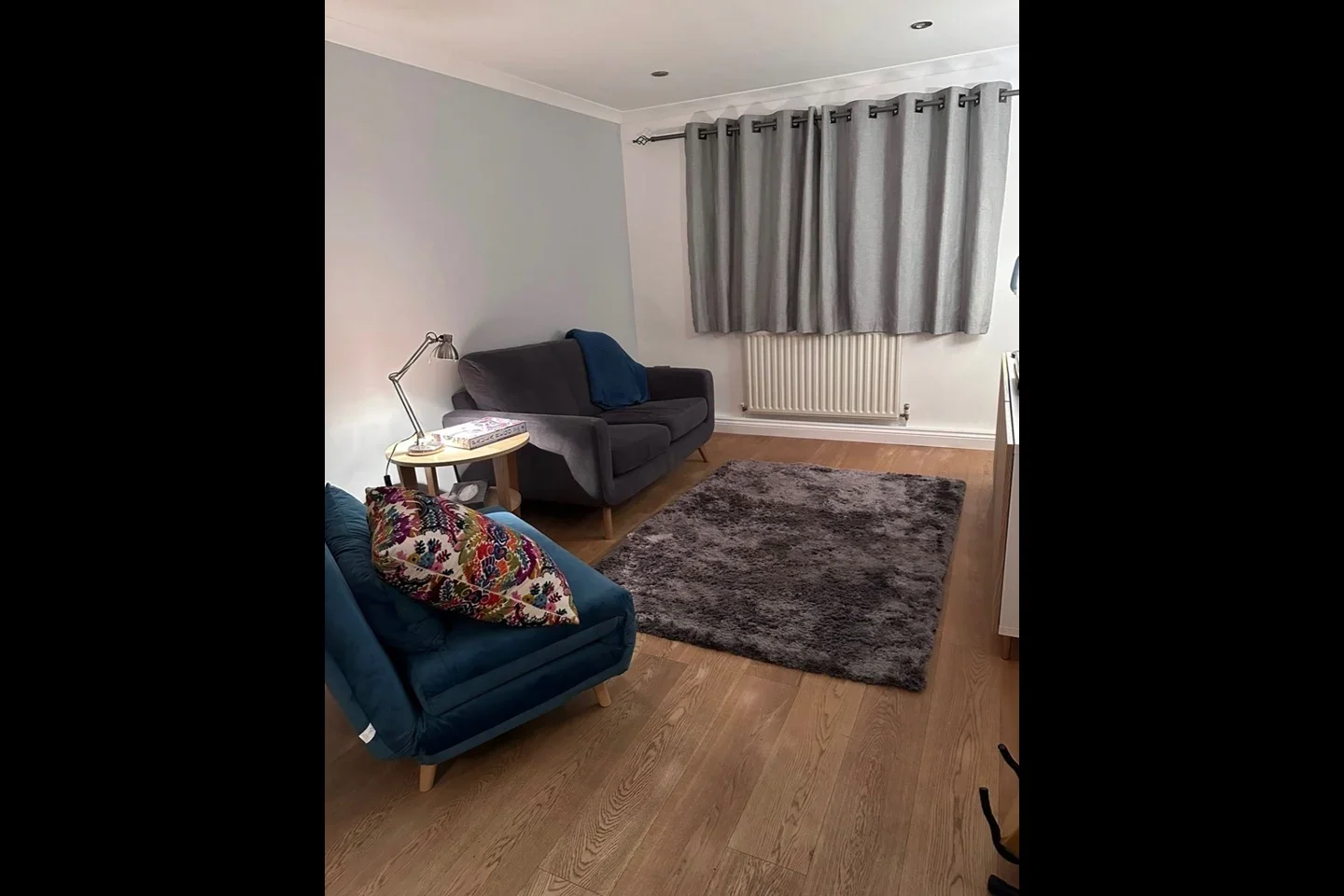 Flat Courland Grove in Greater London