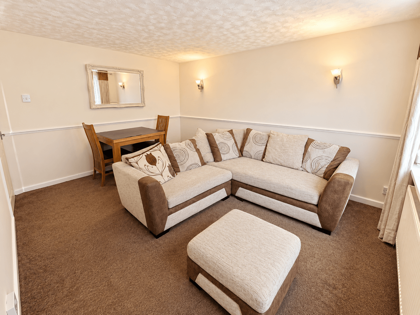 Flat Shirlett Close in Coventry