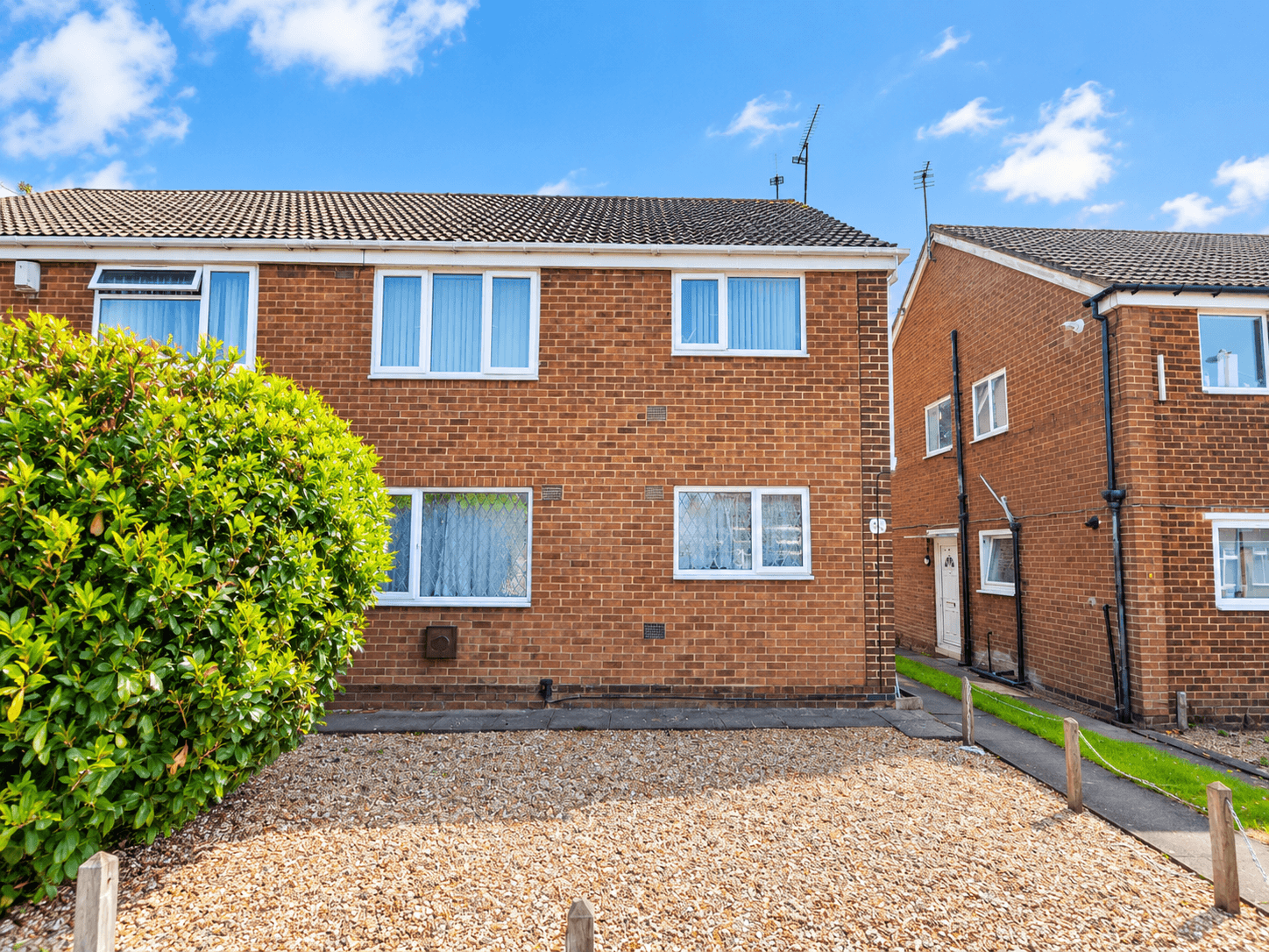 Flat Shirlett Close in Coventry