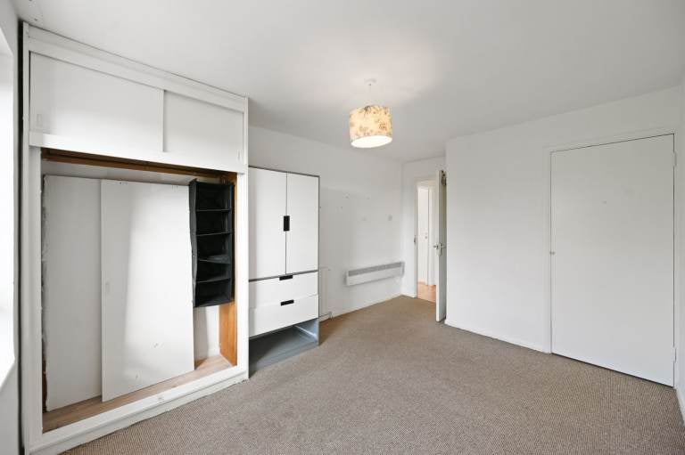 Flat Friern Park in Greater London