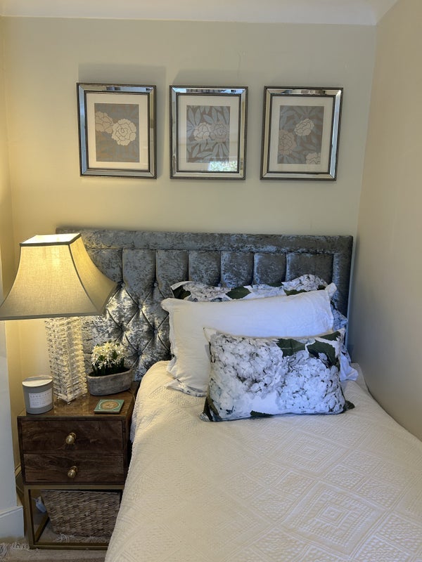 Room Eccles Road in Greater London