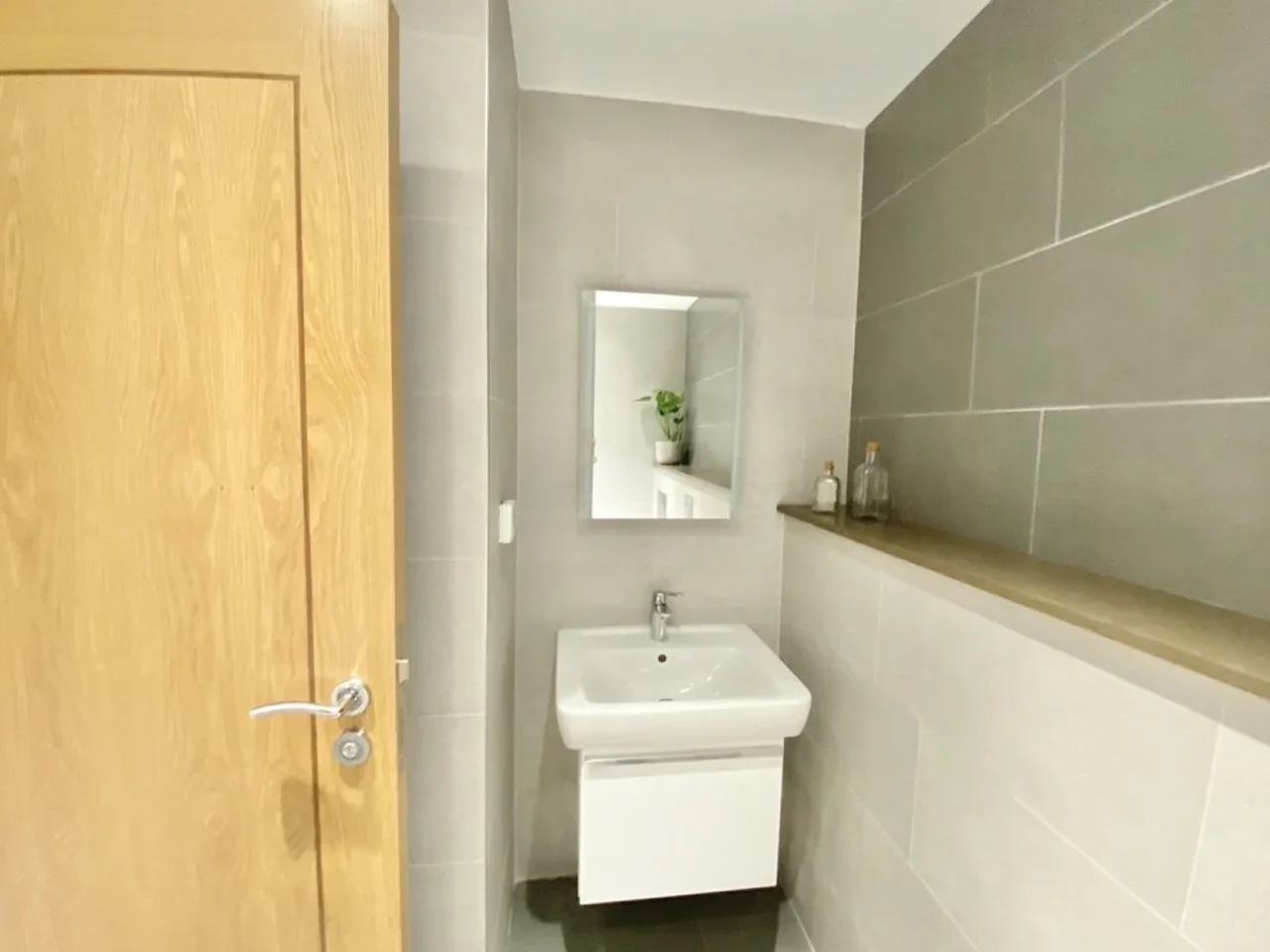 Room Lotus Mews in Greater London