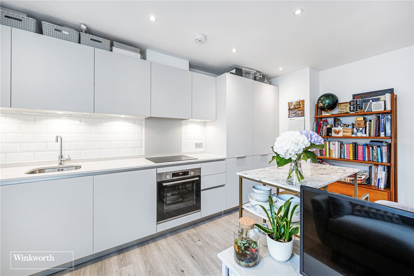 Flat Heathfield Terrace in Greater London