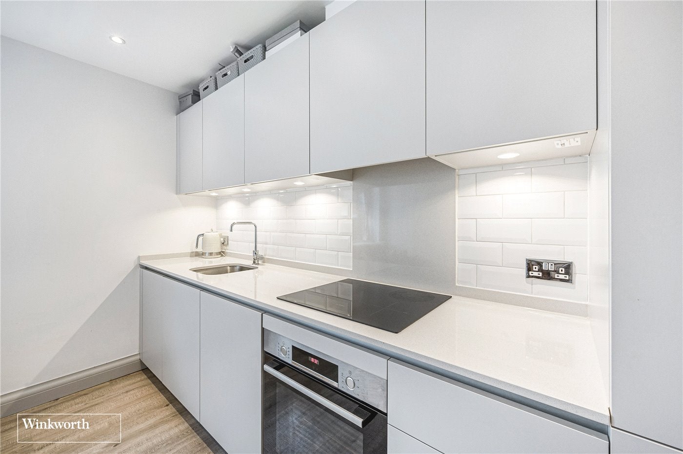 Flat Heathfield Terrace in Greater London