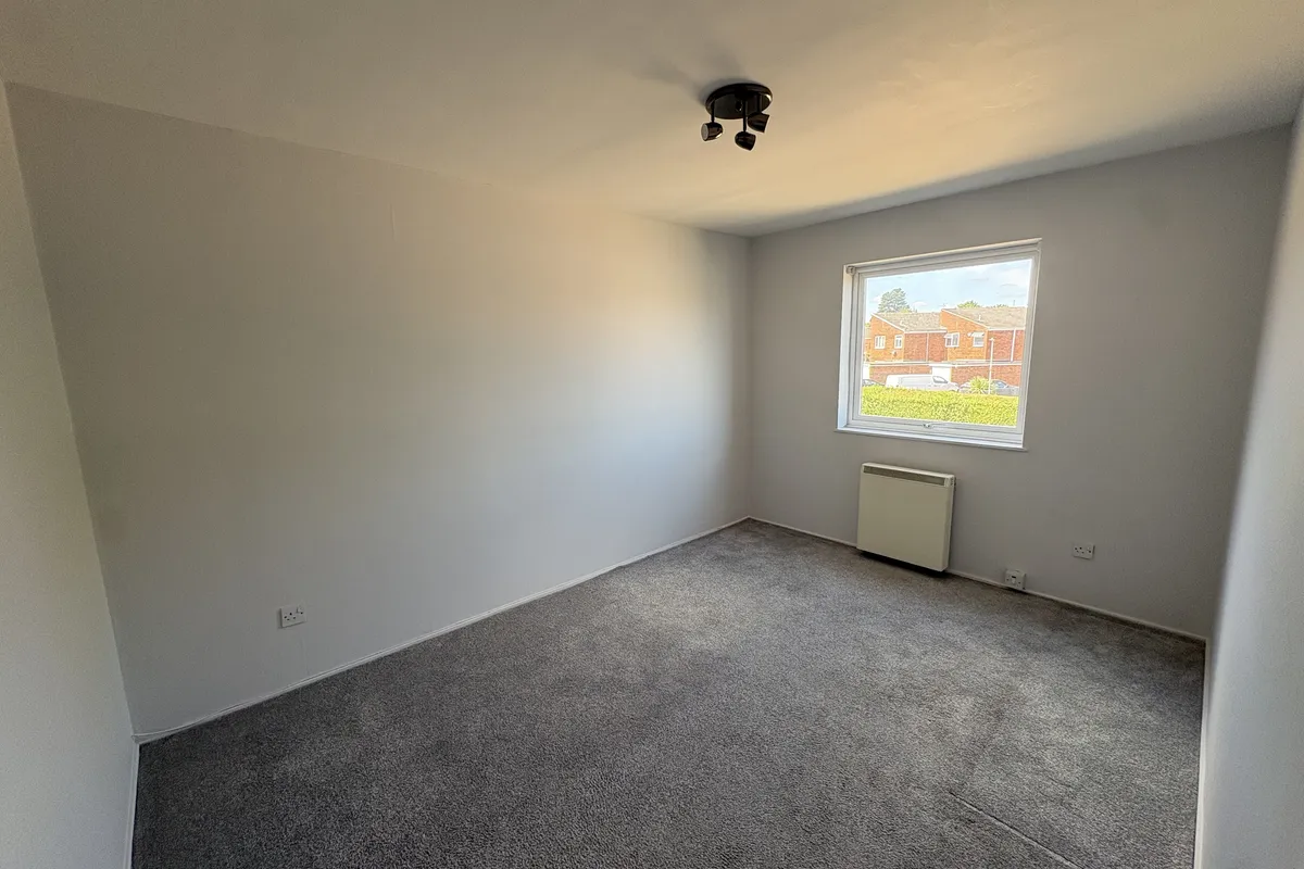 Flat Clyfton Close in Broxbourne