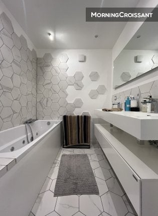 Flat Rue du Faubourg Saint-Martin in Paris