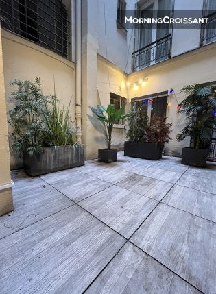 Flat Rue du Faubourg Saint-Martin in Paris