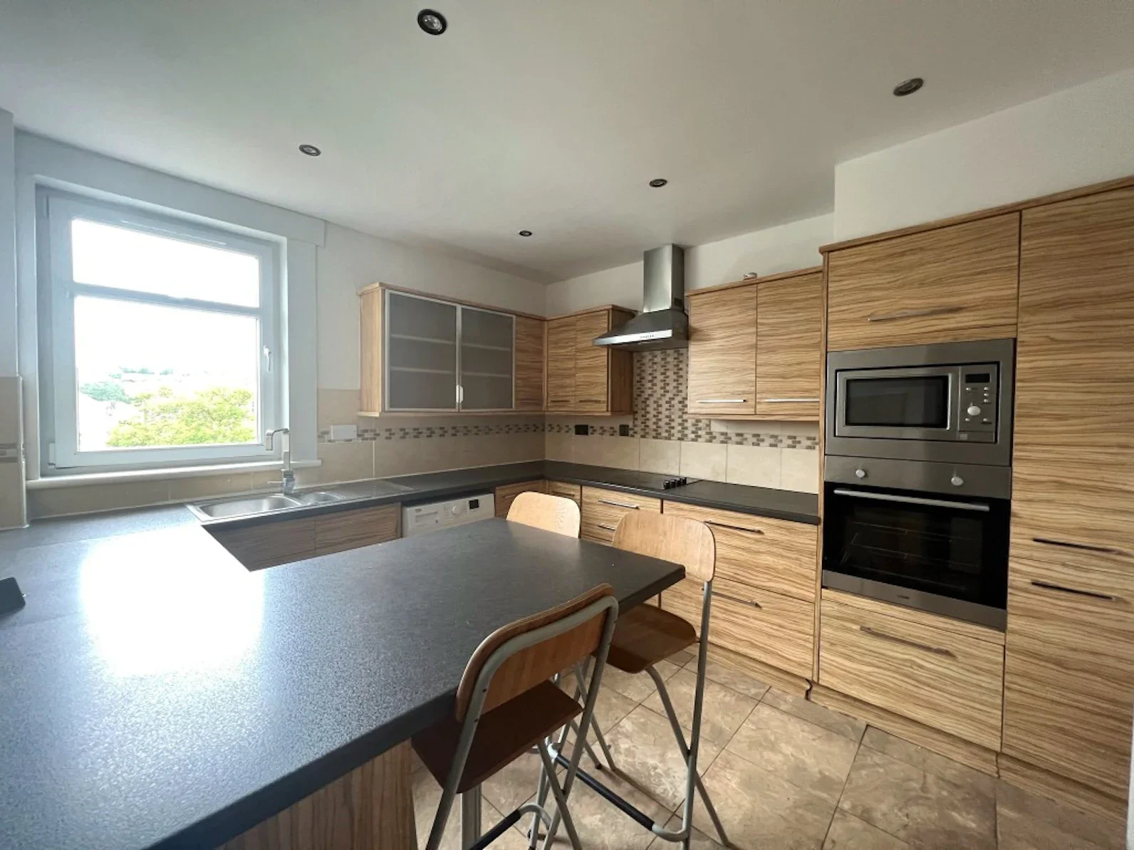 House Rosebery Crescent in Gorebridge