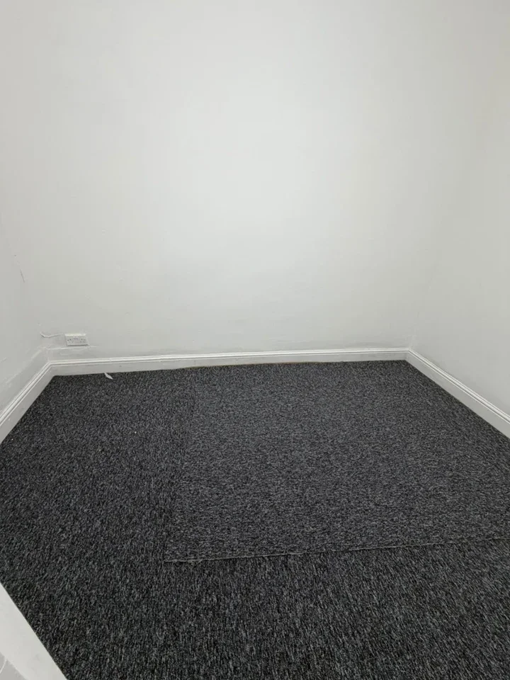 Room Kingsley Road in Greater London