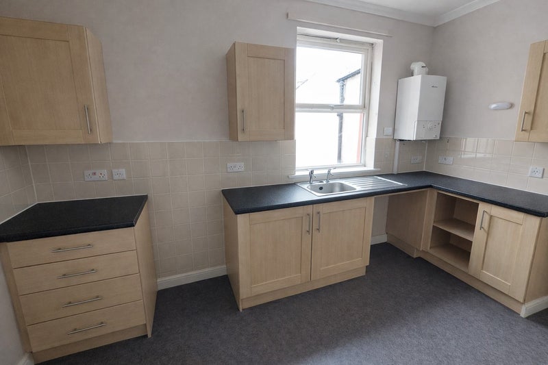 Flat Brookfield Road in Leeds