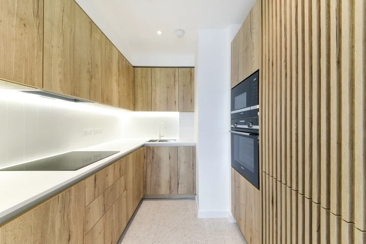 Flat Sidney Street in Greater London
