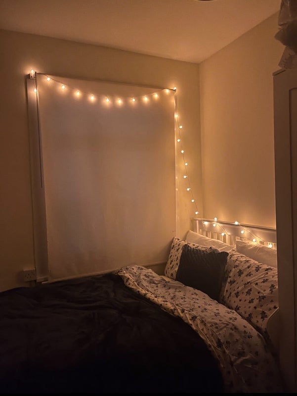 Room Blackstock Road in Greater London