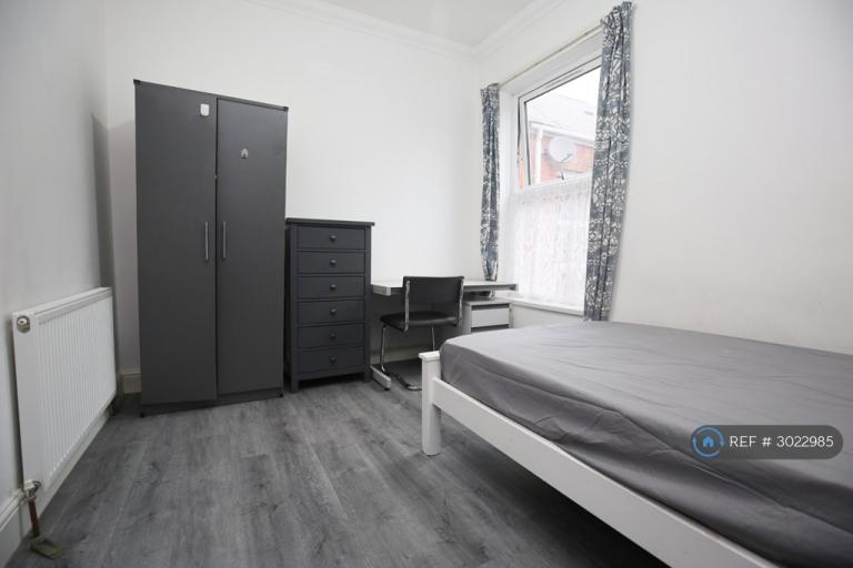 Room Chester Street in Coventry