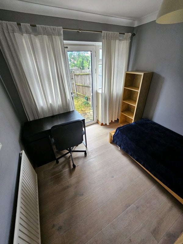 Room Templemead Close in Greater London