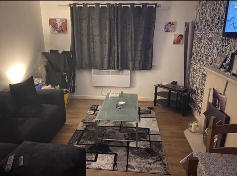 Flat Cumberland Place in Greater London