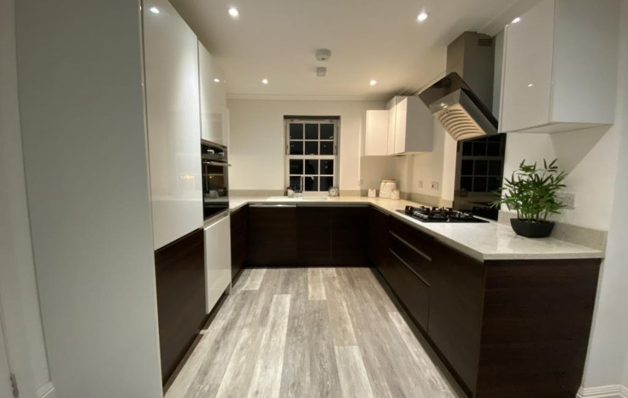 Flat Sauchiehall Street in Glasgow
