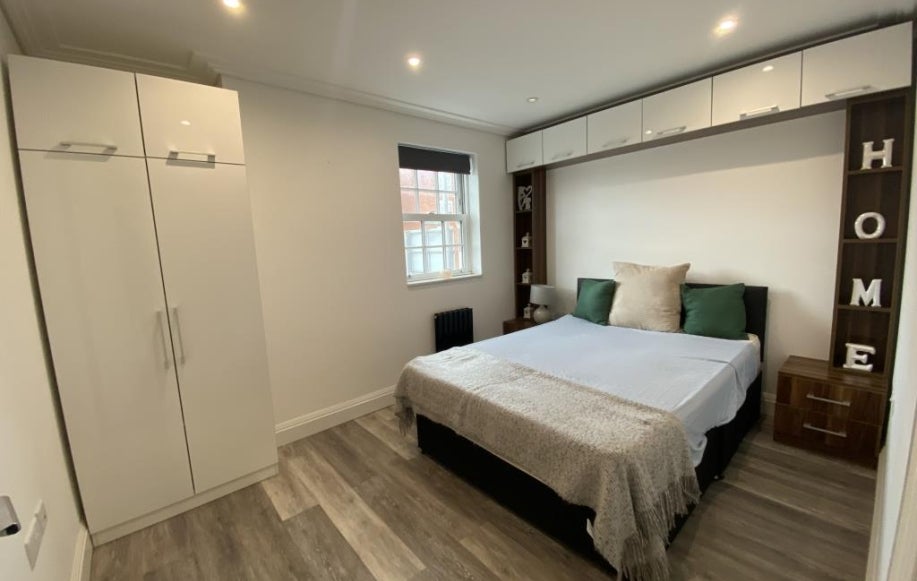 Flat Sauchiehall Street in Glasgow
