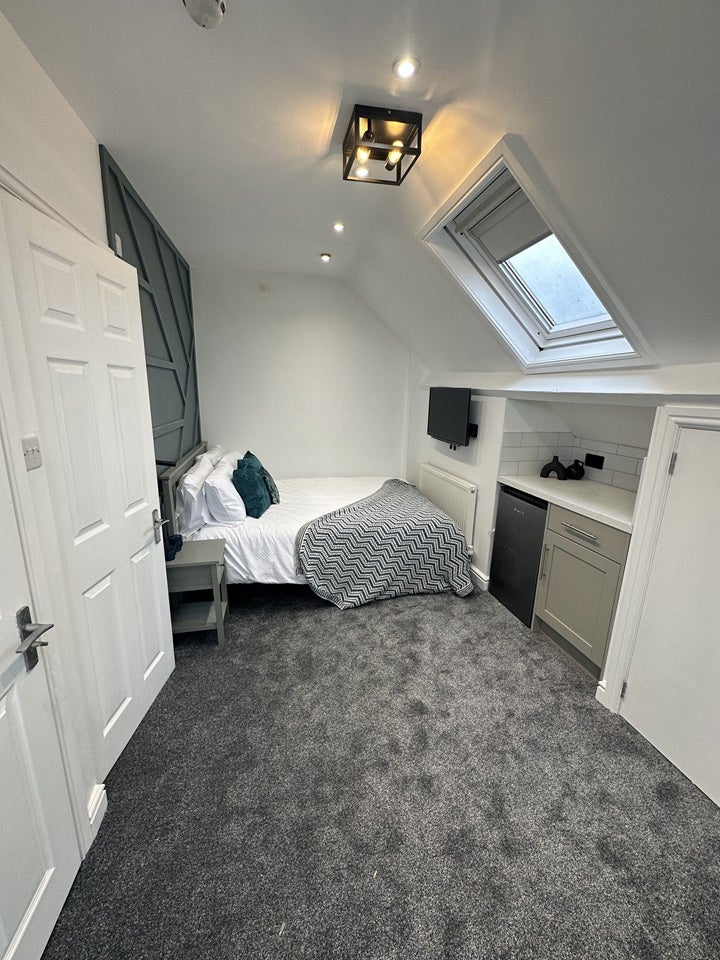 Room Winstanley Road in Wellingborough
