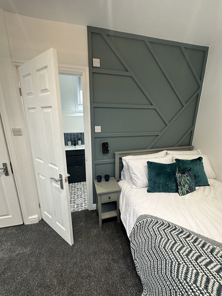 Room Winstanley Road in Wellingborough