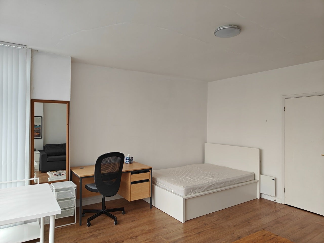 Flat Newington Causeway in Greater London