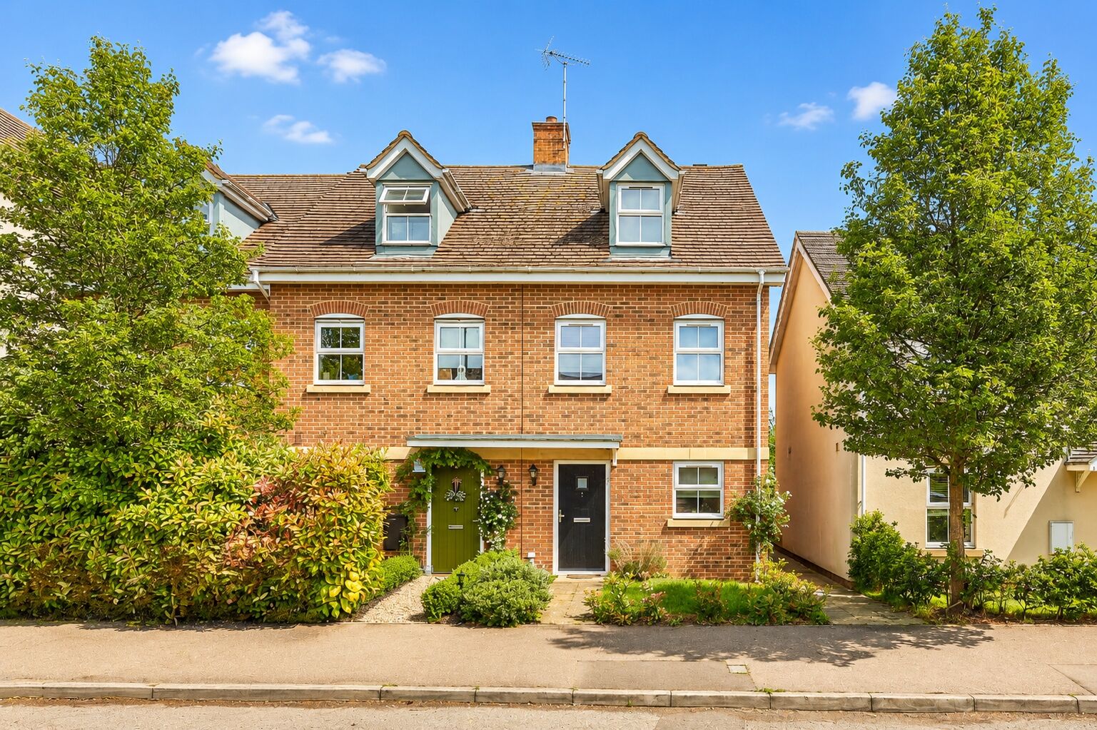 House London Road in Welwyn Hatfield