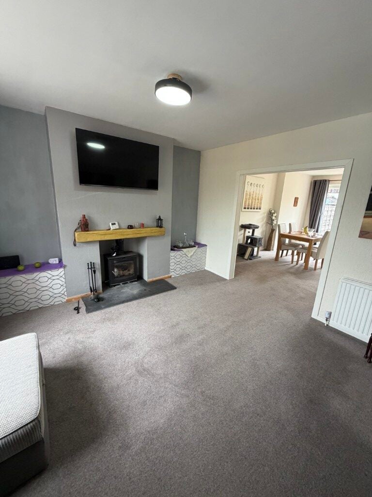 House Shearwater Drive in Salford