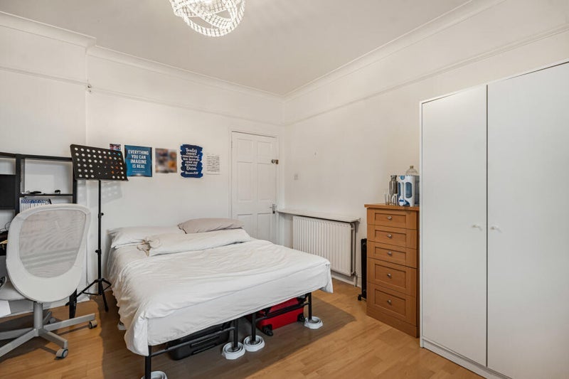 Flat Naval Row in Greater London