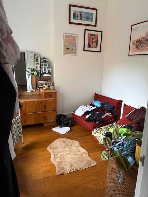 Room Colyton Road in Greater London