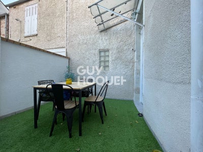 House Rives d'Auron in Bourges