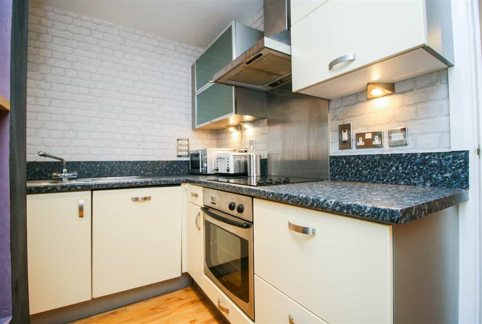 Flat Arthur Place in Birmingham