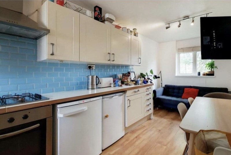 Room Hungerford Road in Greater London