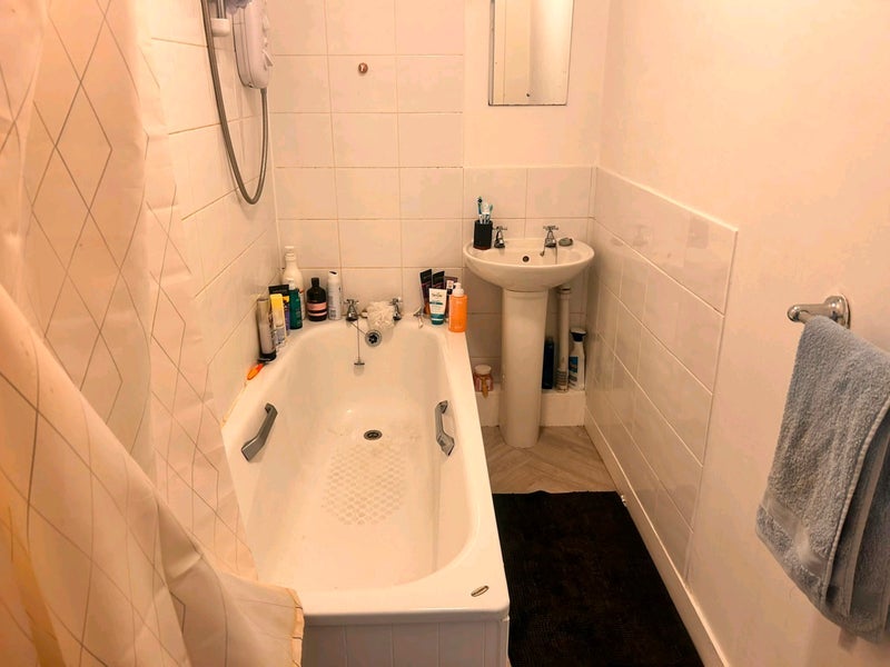 Room Dalry Road in City of Edinburgh
