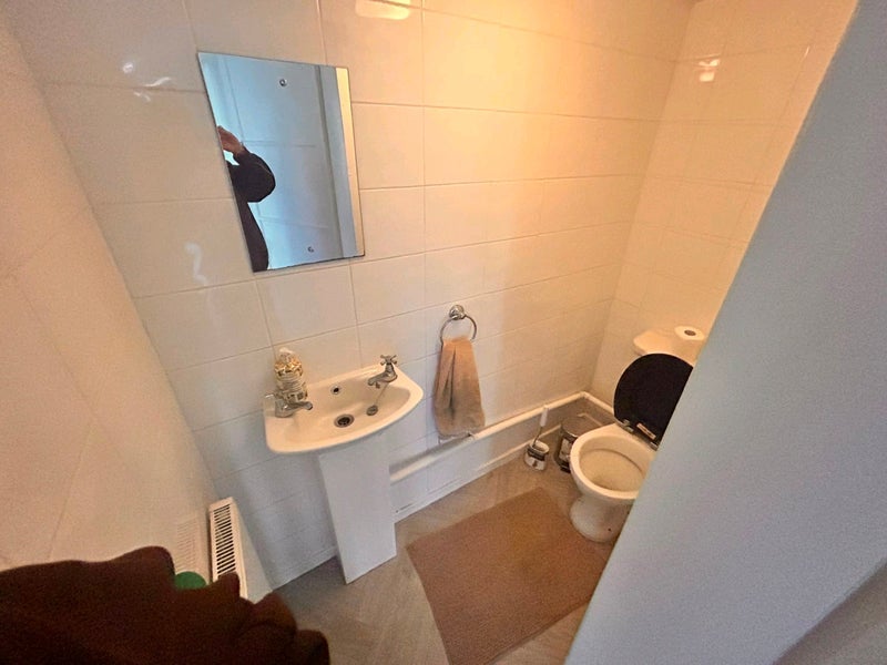 Room Dalry Road in City of Edinburgh