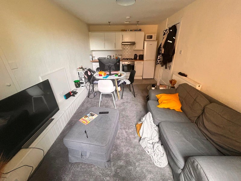 Room Dalry Road in City of Edinburgh